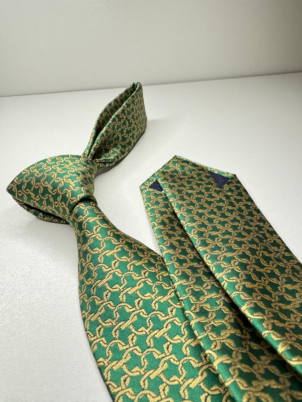 Gravata Gold V - Imagem 2